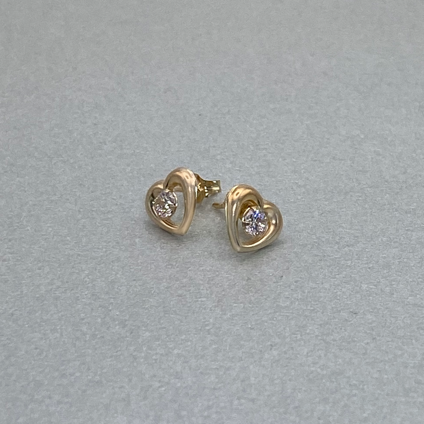 9ct Gold CZ Heart Earring