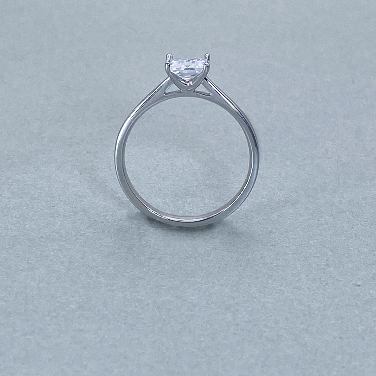 9ct White Gold CZ Princess Cut Solitare Ring (0.75)