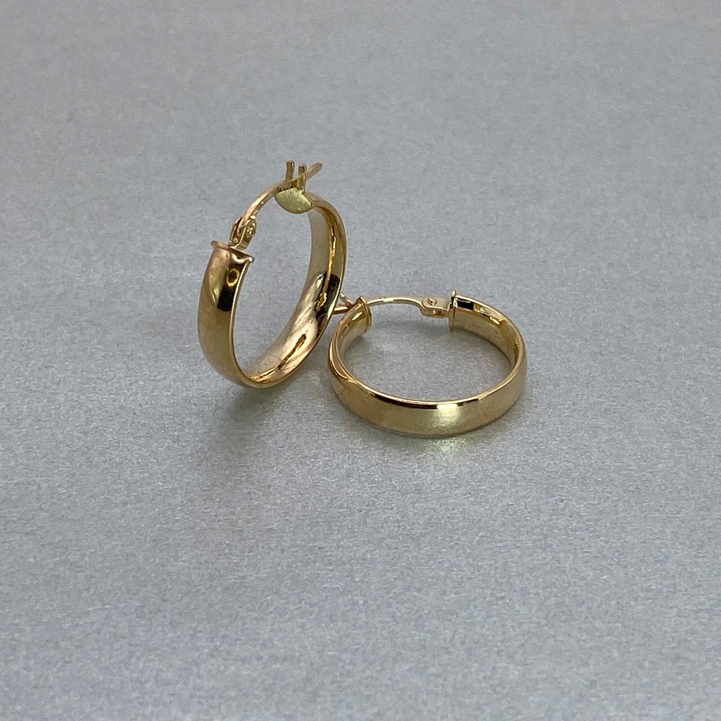 9ct Yellow Gold Round 15mm Hoop Earrings