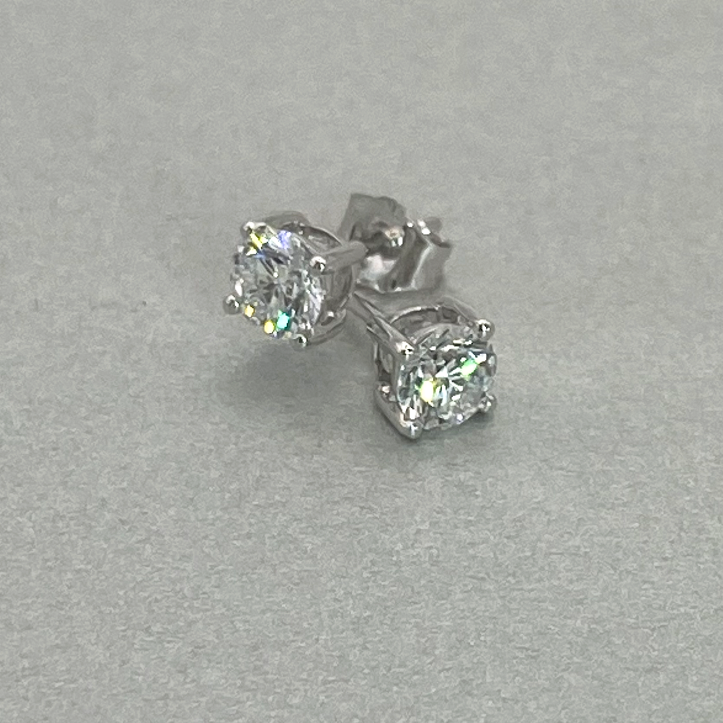 9ct White Gold Lab Grown Diamond Studs TDW = 1.00ct