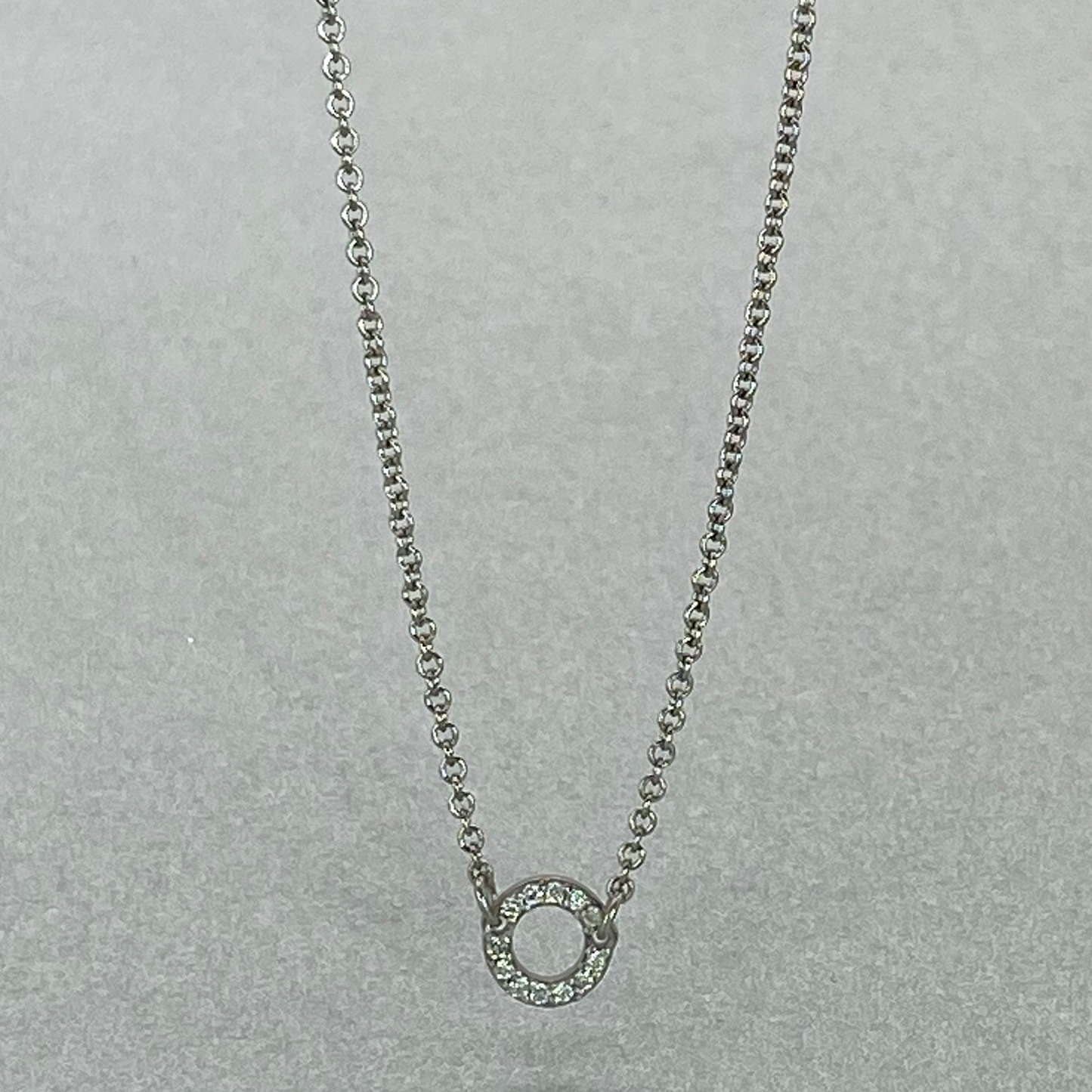9ct White Gold 43cm Diamond Circle Necklace