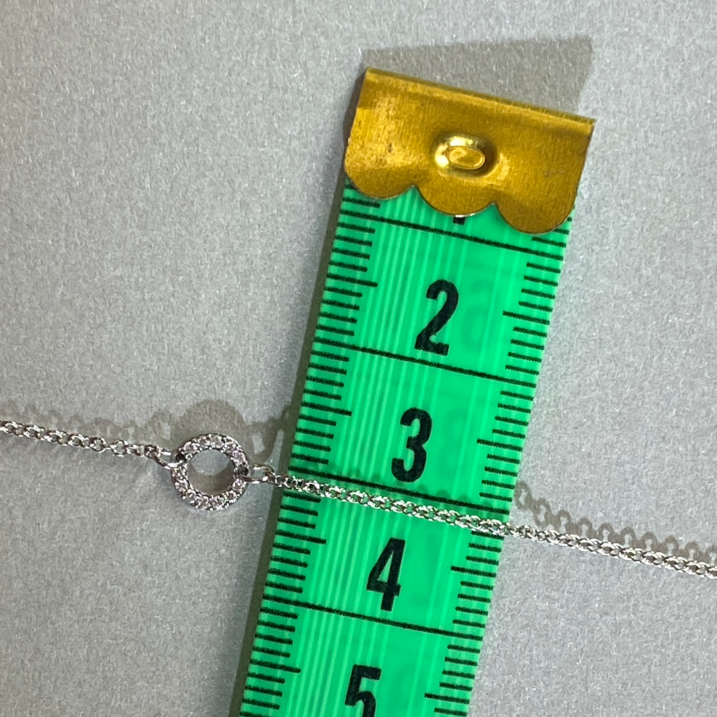 9ct White Gold 43cm Diamond Circle Necklace