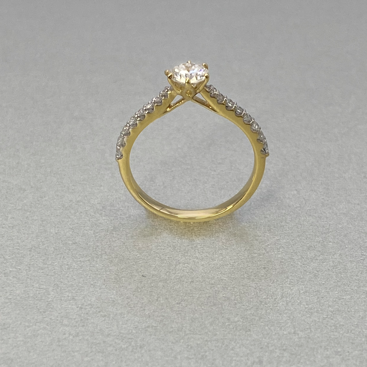 LAB Grown 18ct Yellow Gold Solitaire Ring