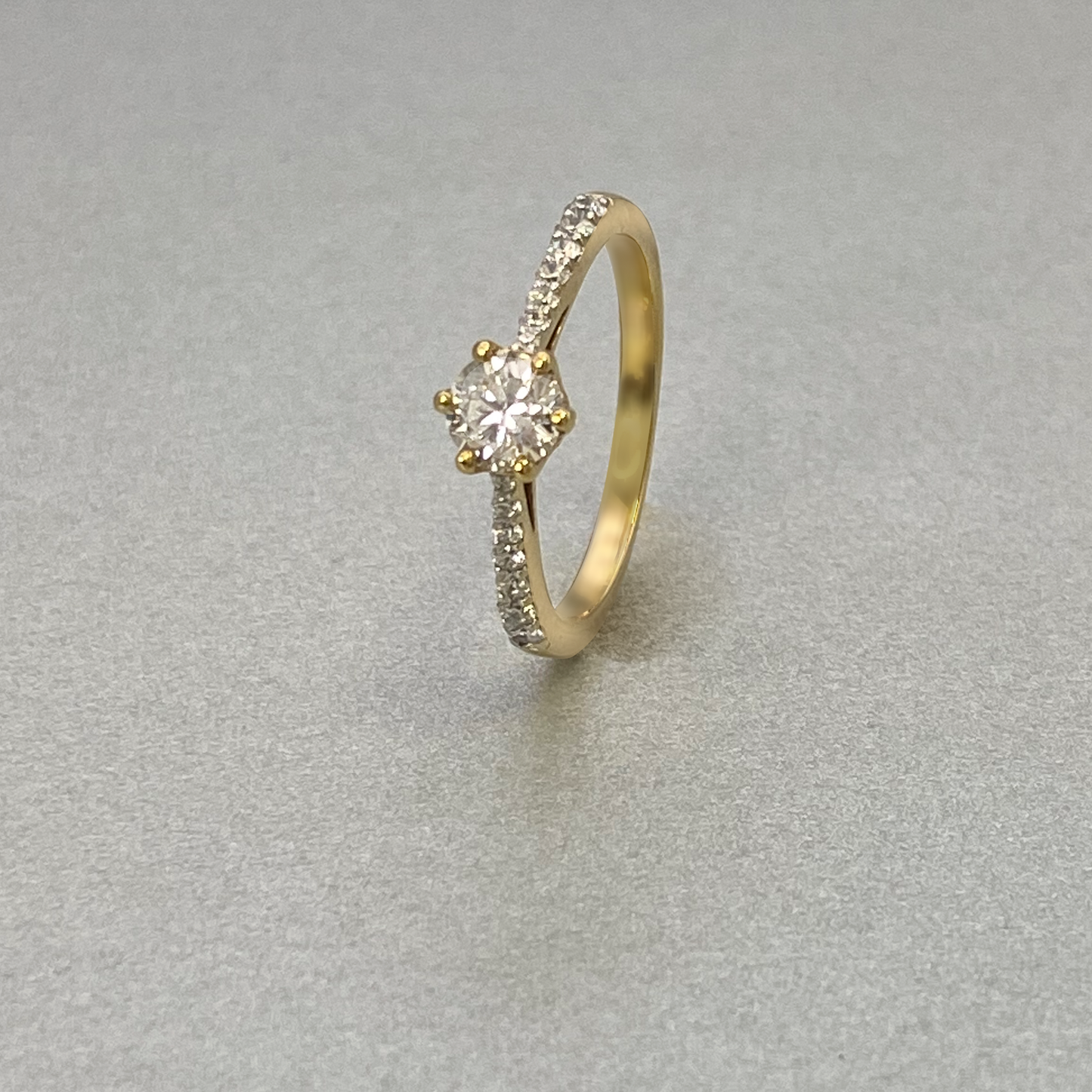 LAB Grown 18ct Yellow Gold Solitaire Ring