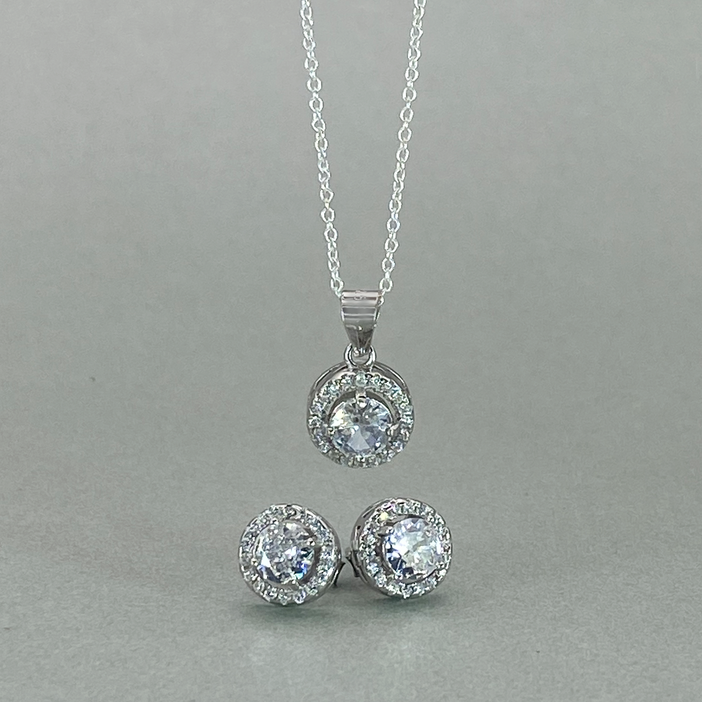 Silver CZ White Round Centre Stone Cluster Earring & Pendant Set