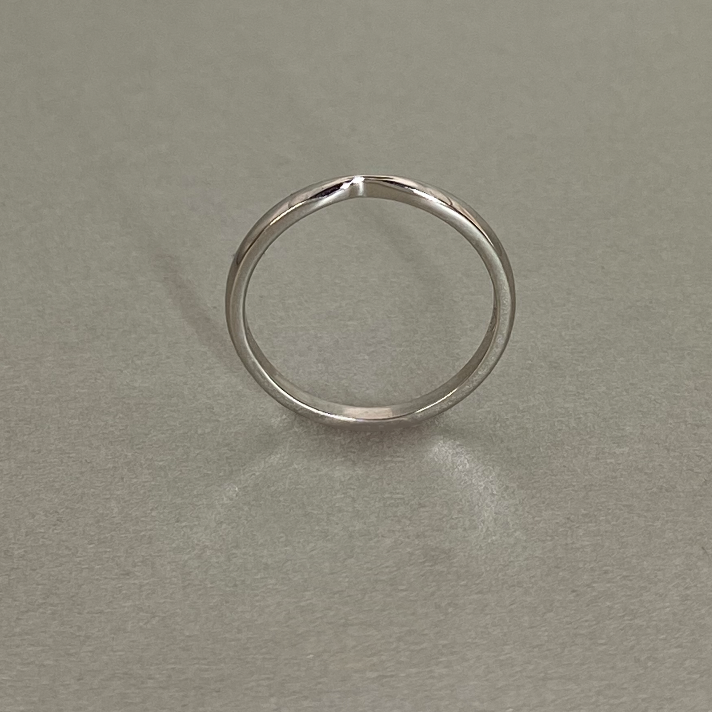 9ct White Gold Band