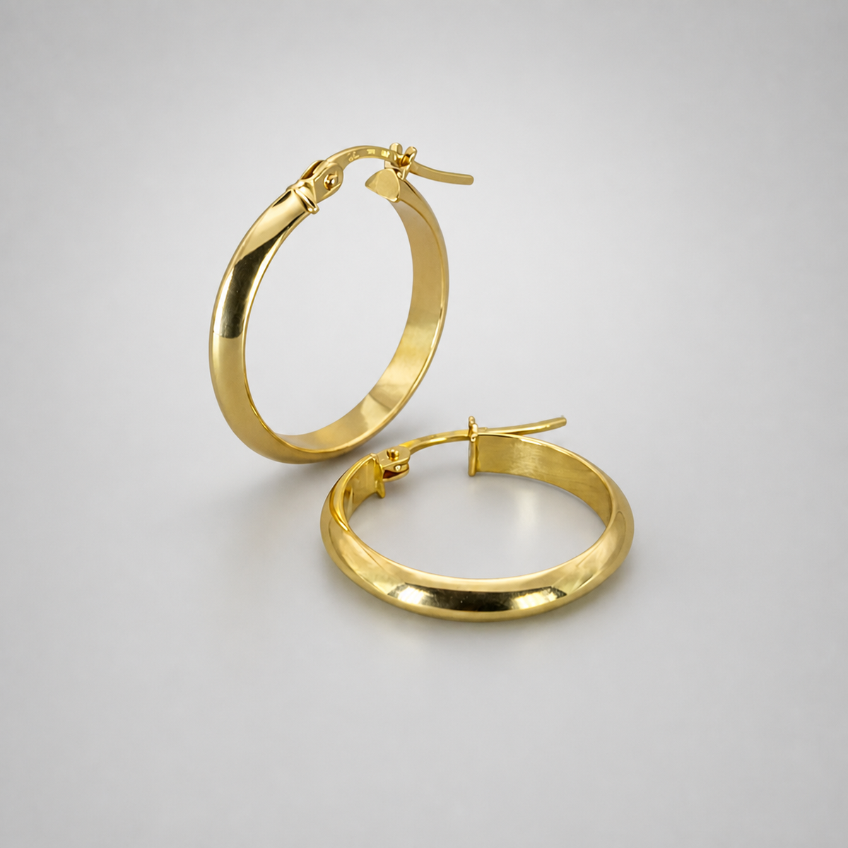 9ct Yellow Gold Hollow Italian 20mm Half Round  D-shape Hoop Earrings