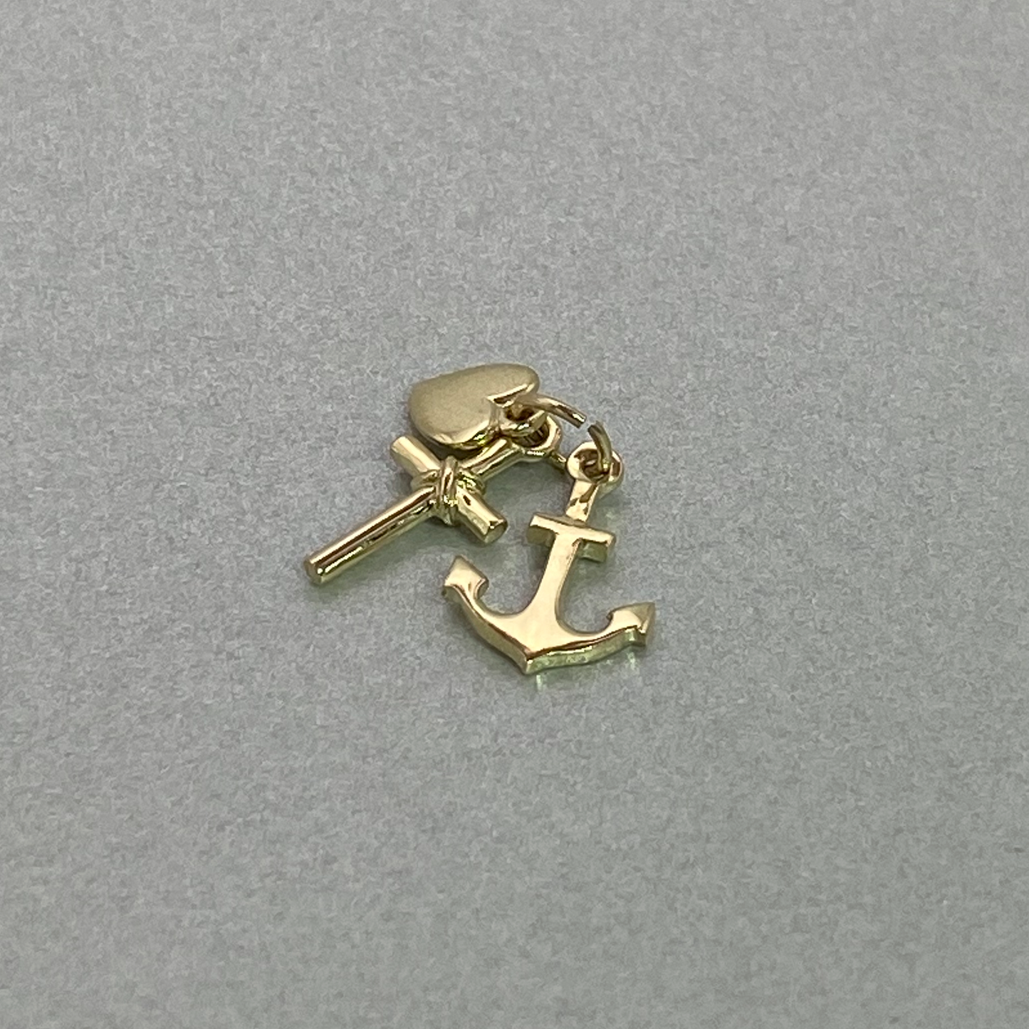 9ct Gold Faith, Hope & Charity Charm, no chain