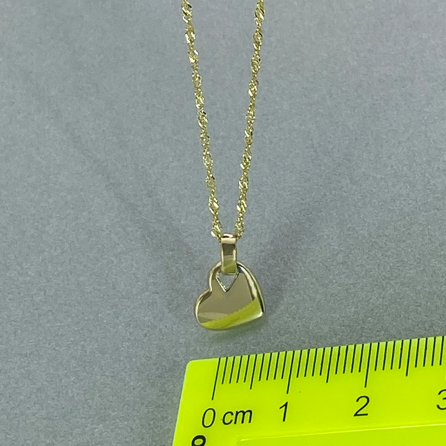 9ct Gold Very Small Heart Pendant , Including 9ct bonded chain