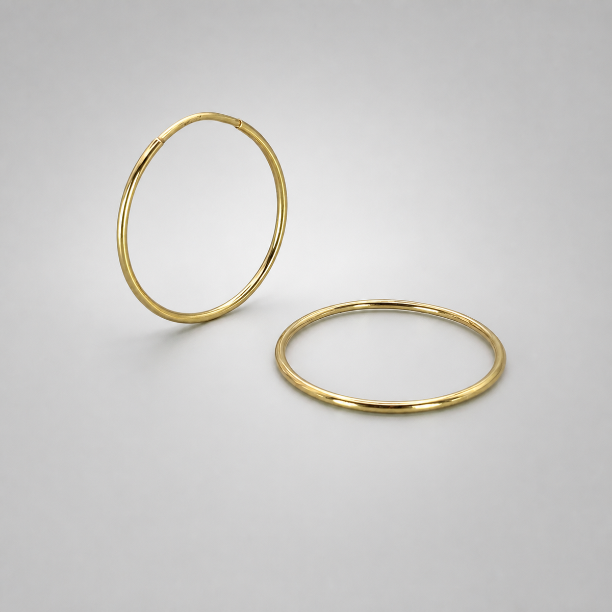 9ct Yellow Gold Hollow Italian 18mm Sleeper Hoop Earrings