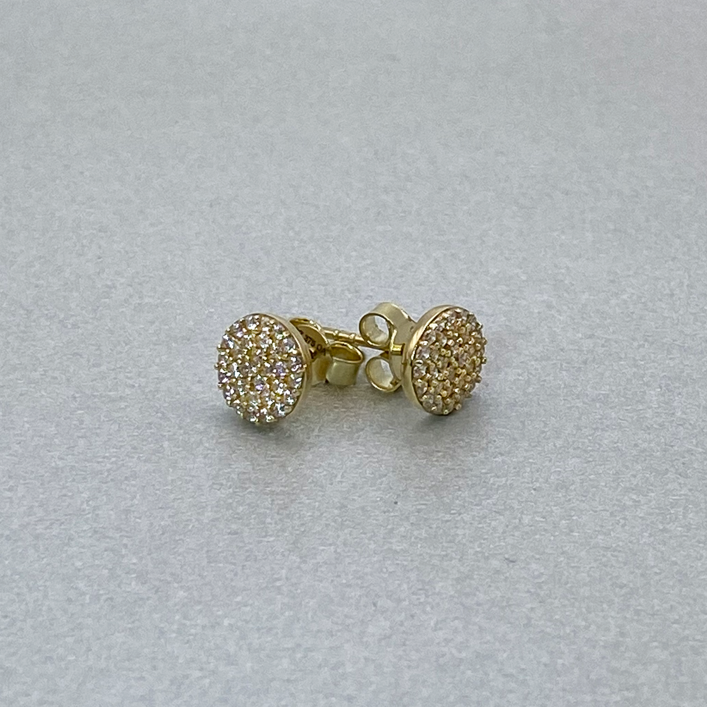 9ct Gold CZ Round Stud