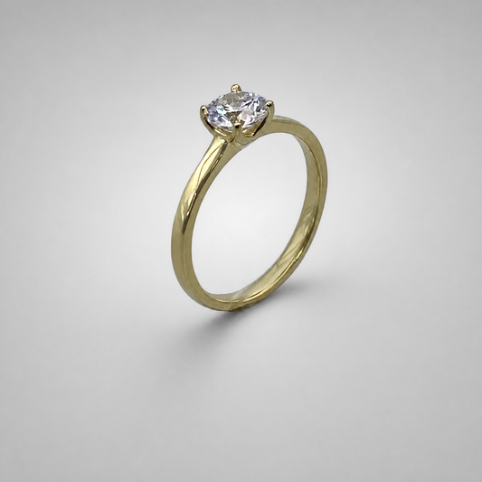 9ct Gold Cubic Zirconia 4 Claw Solitaire Ring