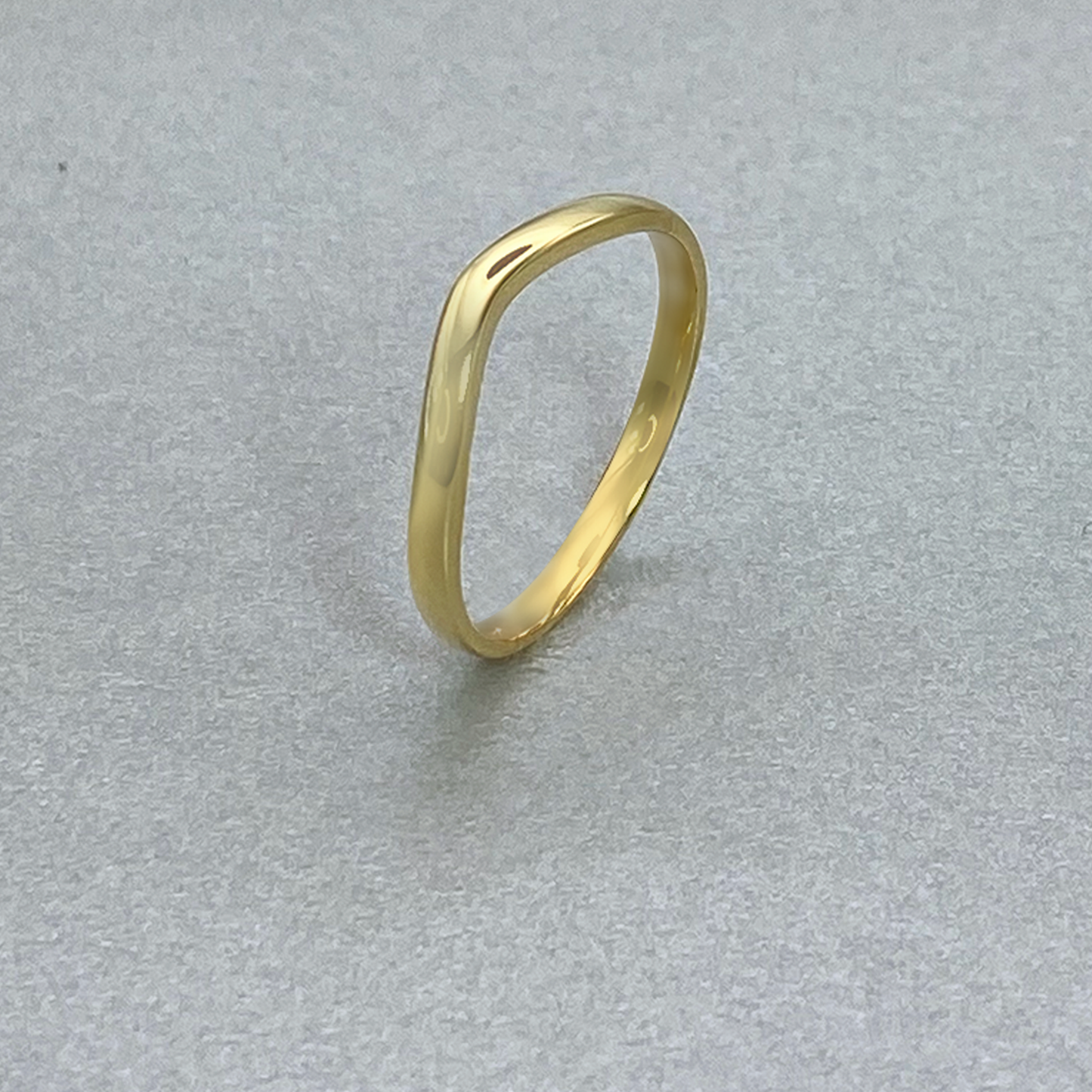 9ct Gold Plain Curved Side Band