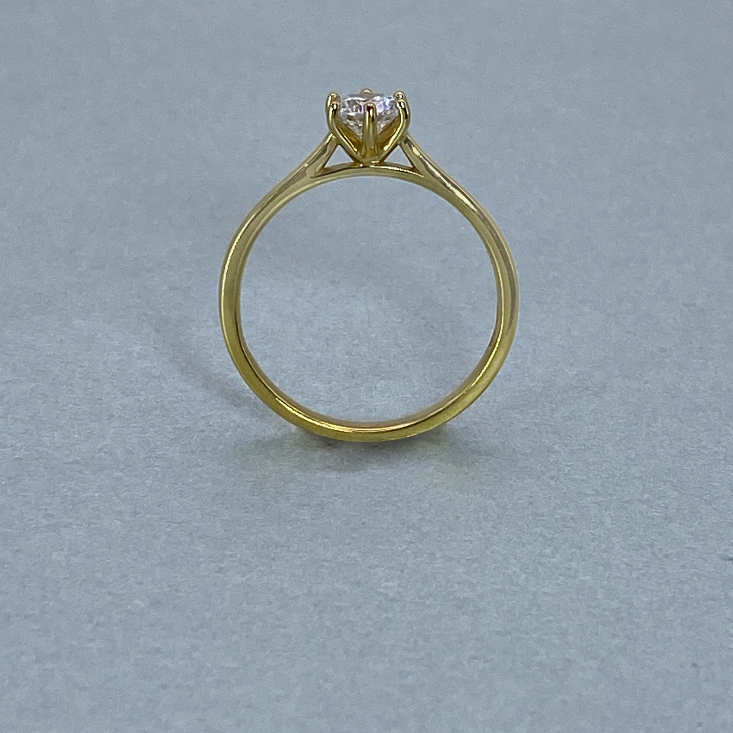 9ct Yellow Gold  CZ 6 Claw Solitaire Ring (0.50)