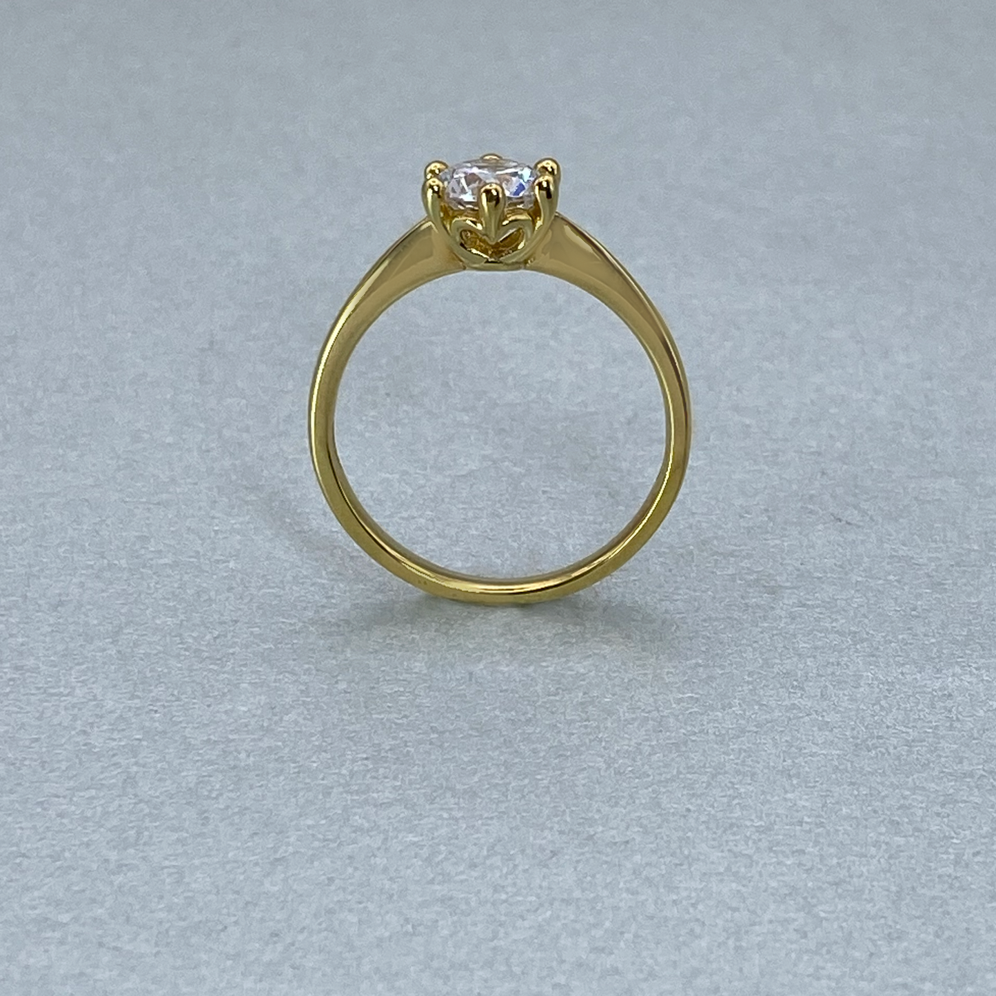 9ct Yellow Gold  CZ Solitaire 6 Claw Ring (0.75)