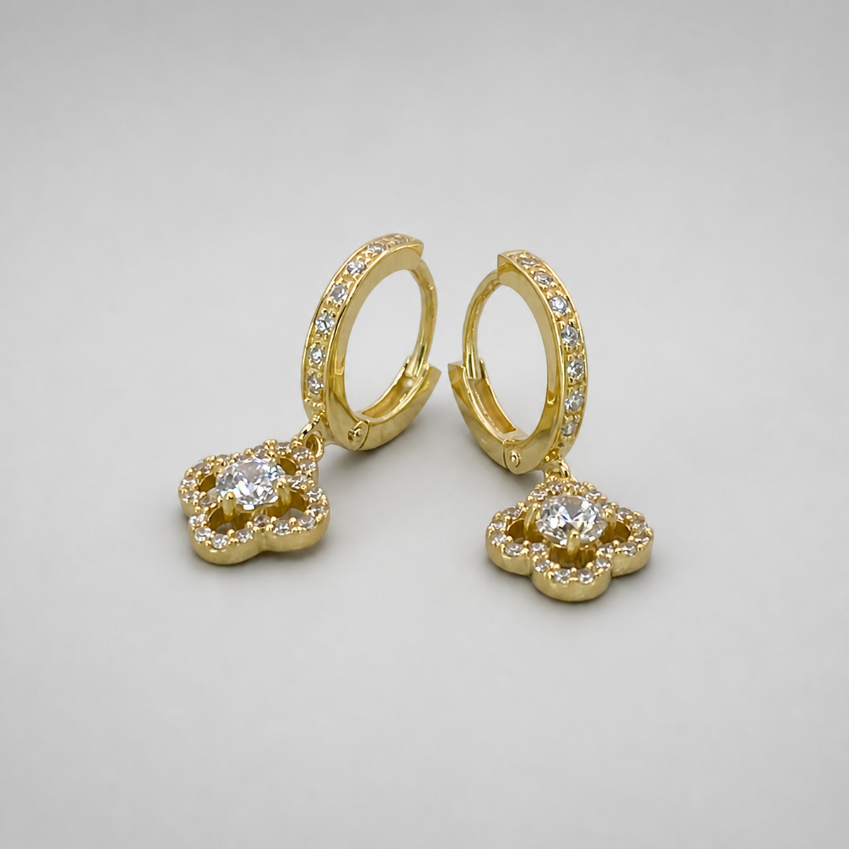 9ct Yellow Gold  CZ Flower Earrings