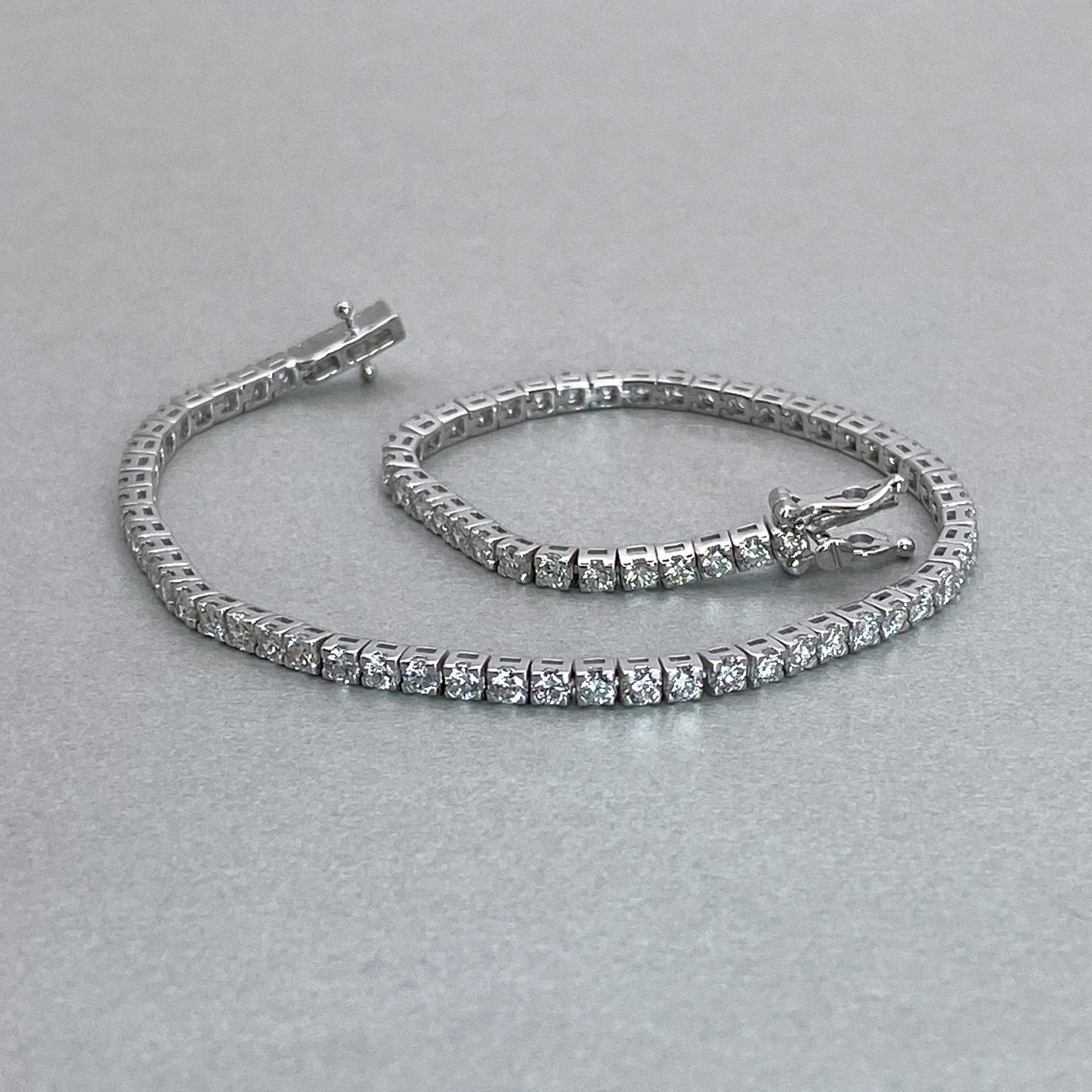 9ct White Gold LAB Grown Diamond Tennis Bracelet 3.08ct