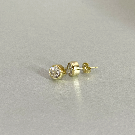 9ct Yellow Gold Cubic Zirconia Tube Stud
