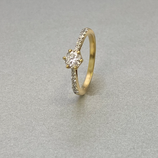 LAB Grown 18ct Yellow Gold Solitaire Ring
