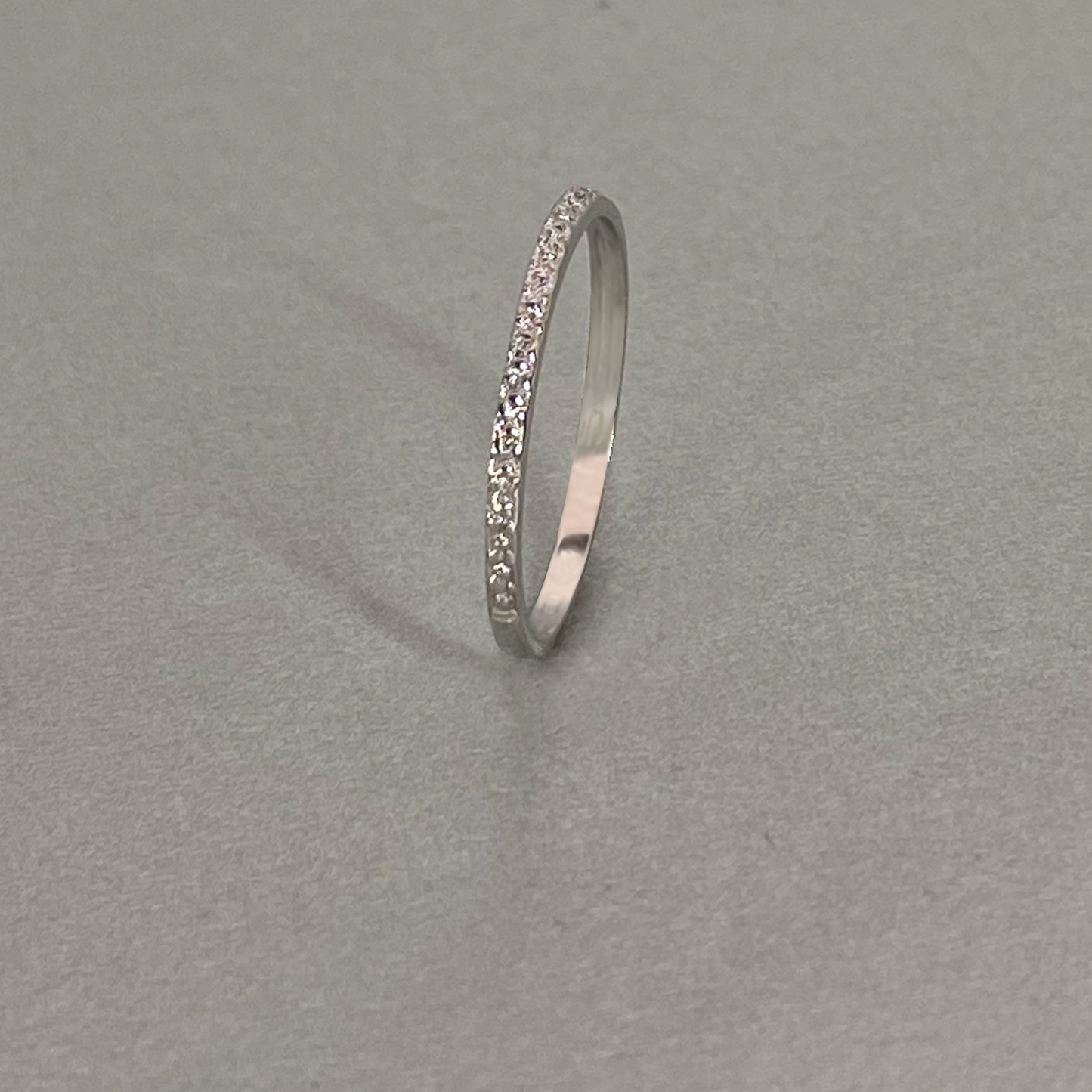 9ct White Gold Bead Ring