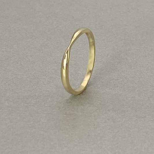 9ct Yellow Gold Concave Wedding Band